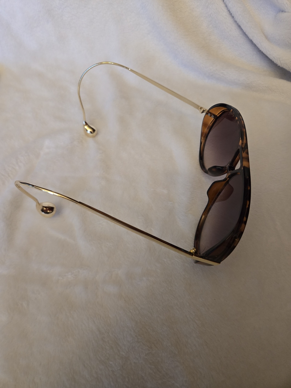 Tortoiseshell & Gold Aviator Sunglasses - Picture 5 of 6